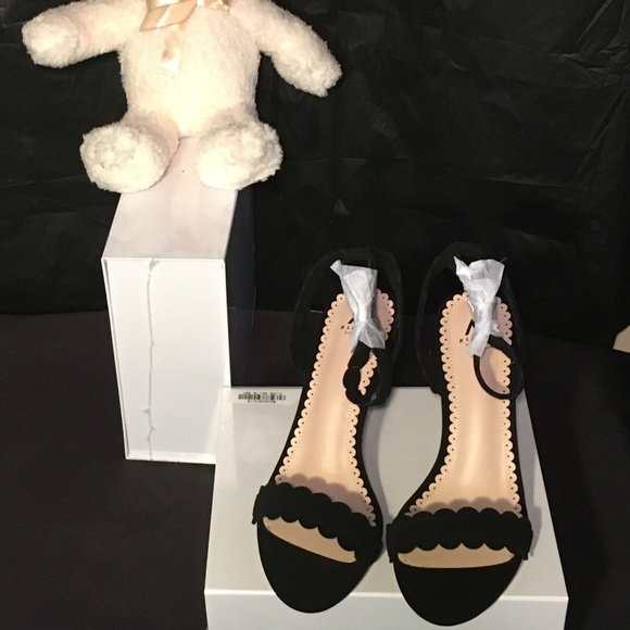 SAIMA Black dress heels w/ankle buckle 8 1/2M - Picture 2 of 5